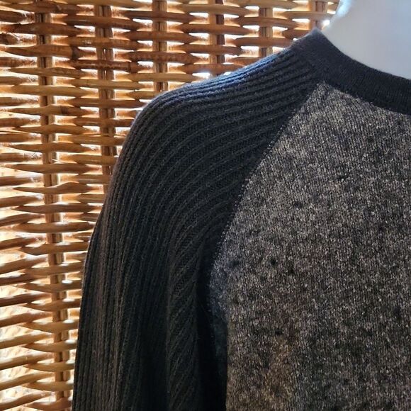 Eddie Bauer Wool Sweater L - Picture 3 of 6